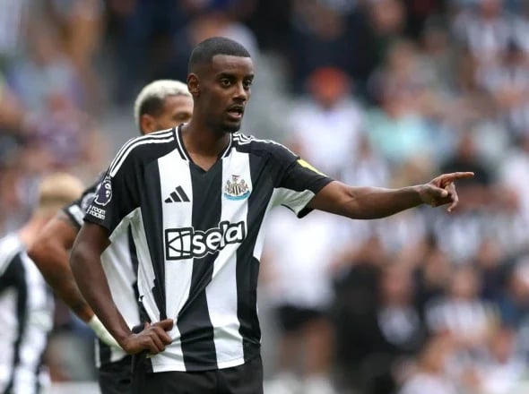 Newcastle Delivers Final Decision to Isak 